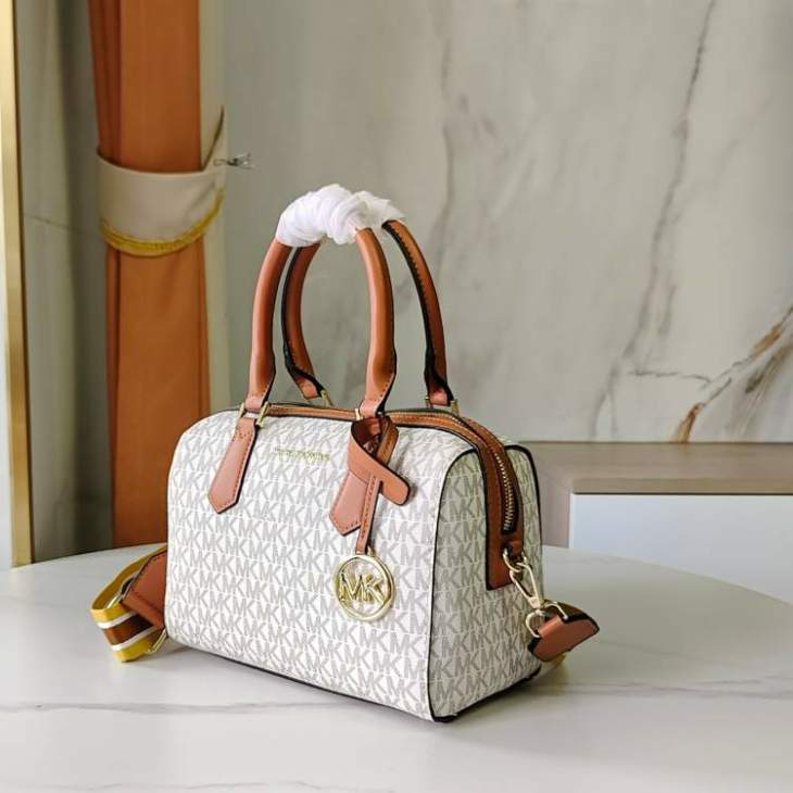 Picture of Michael Kors Wallets _SKUfw242017426fw